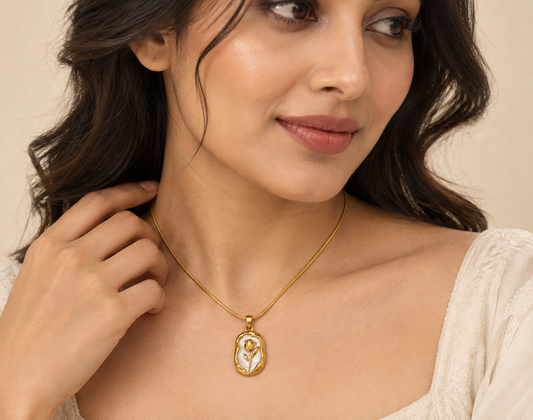 Elizabeth Pendant