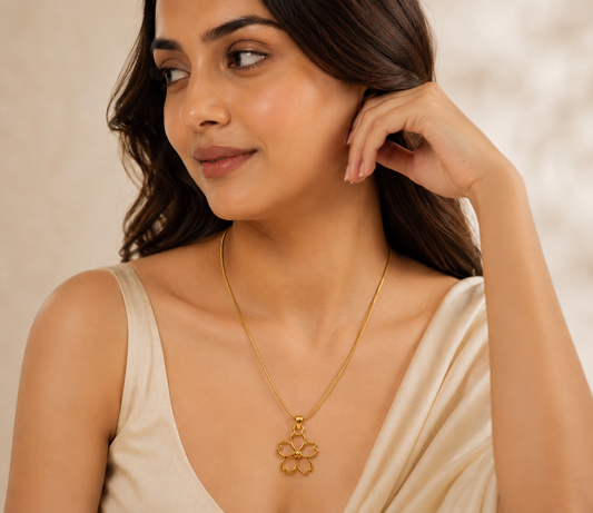 Daisy Pendant
