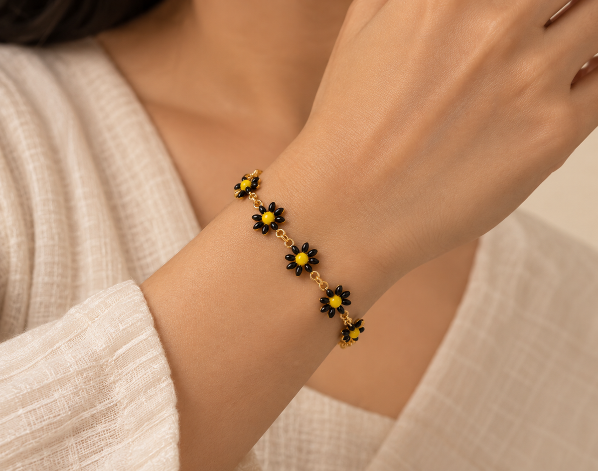 Black Aurelia Chain Bracelet